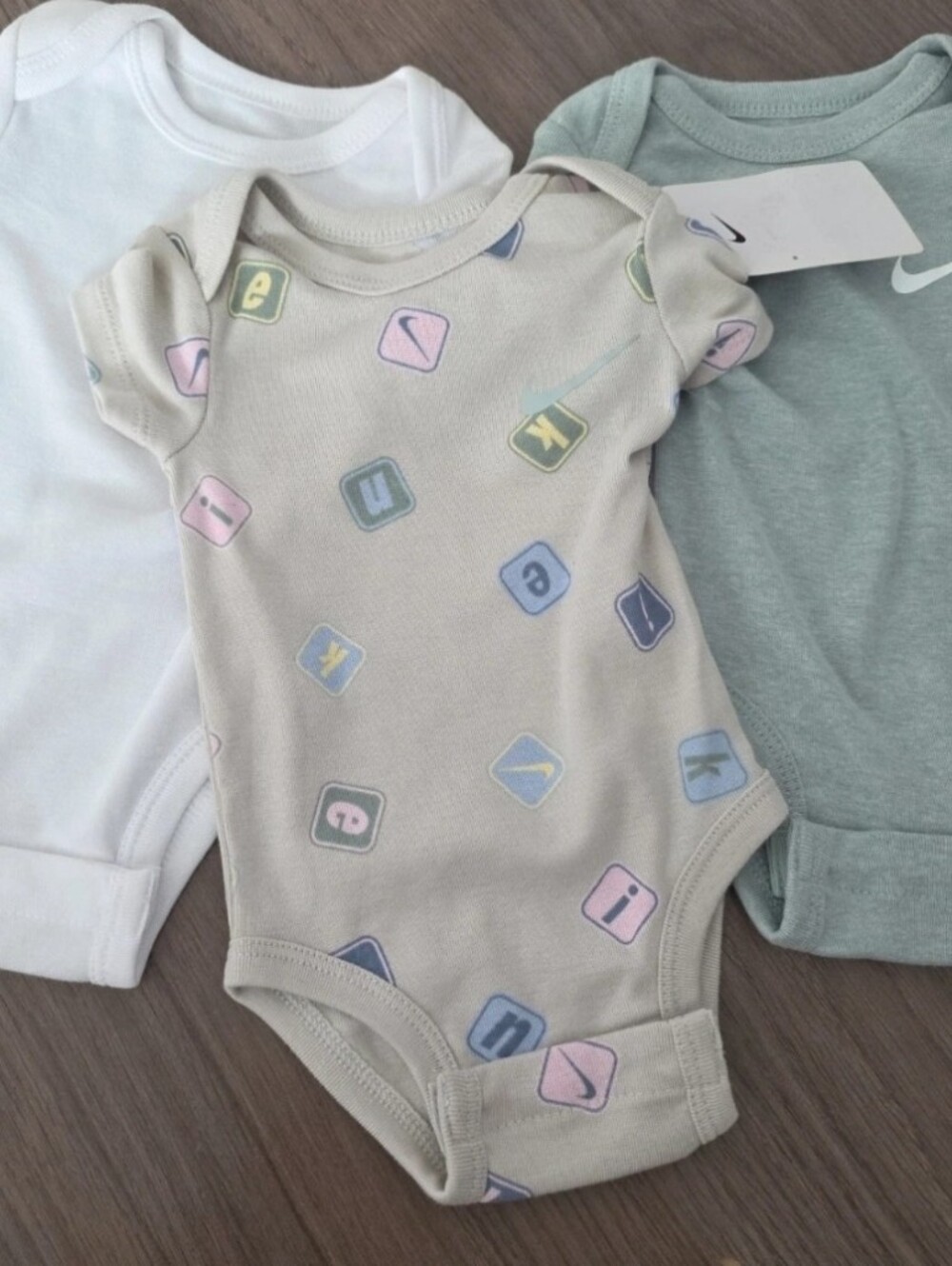 Nike 3-Pack Baby Bodysuits - White, Beige Pattern, Sage Green